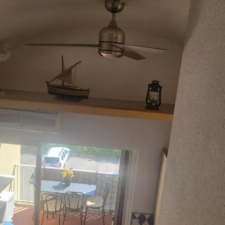 Zen Apartment