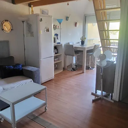 Zen Apartment